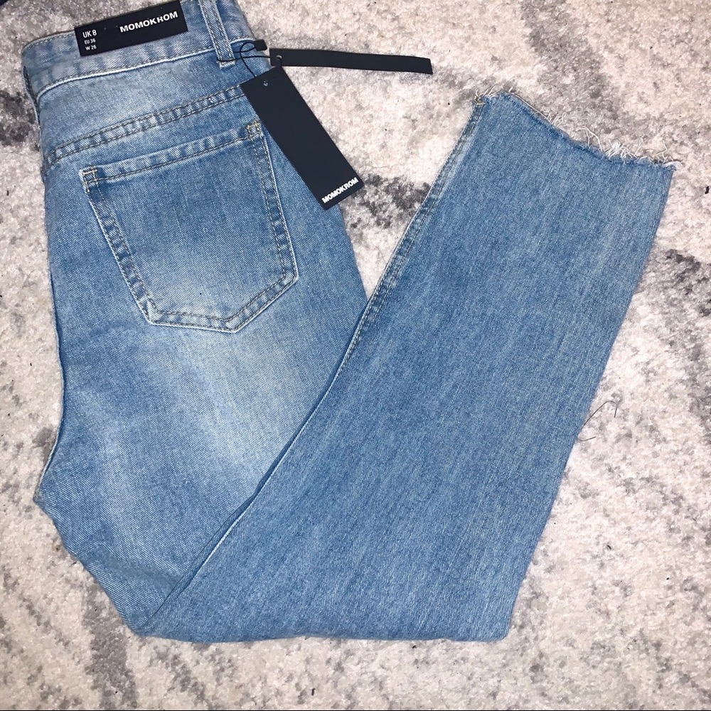 Momokrom High Waist Raw Hem Jeans Light Wash